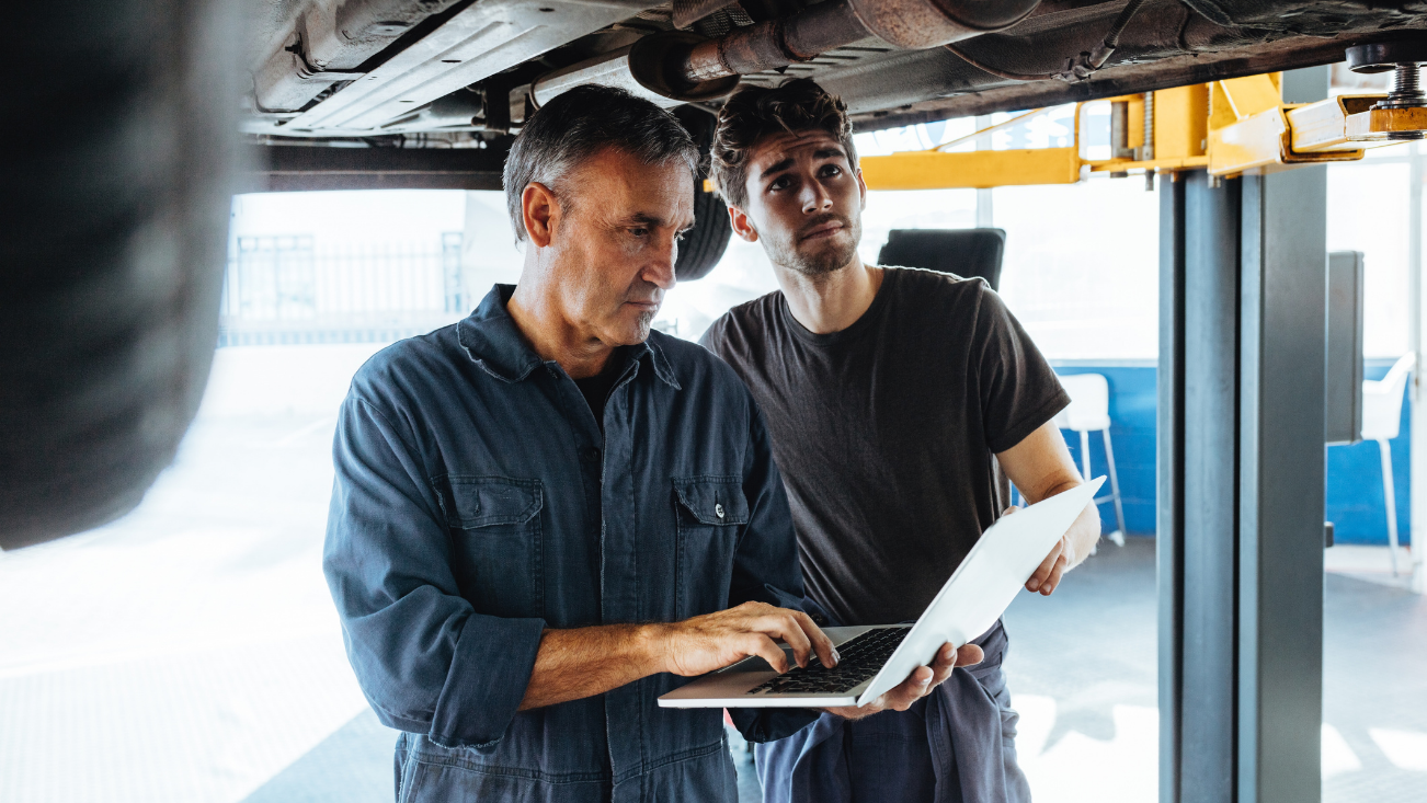 How to Choose an Automotive Repair Invoice App For Your Shop
